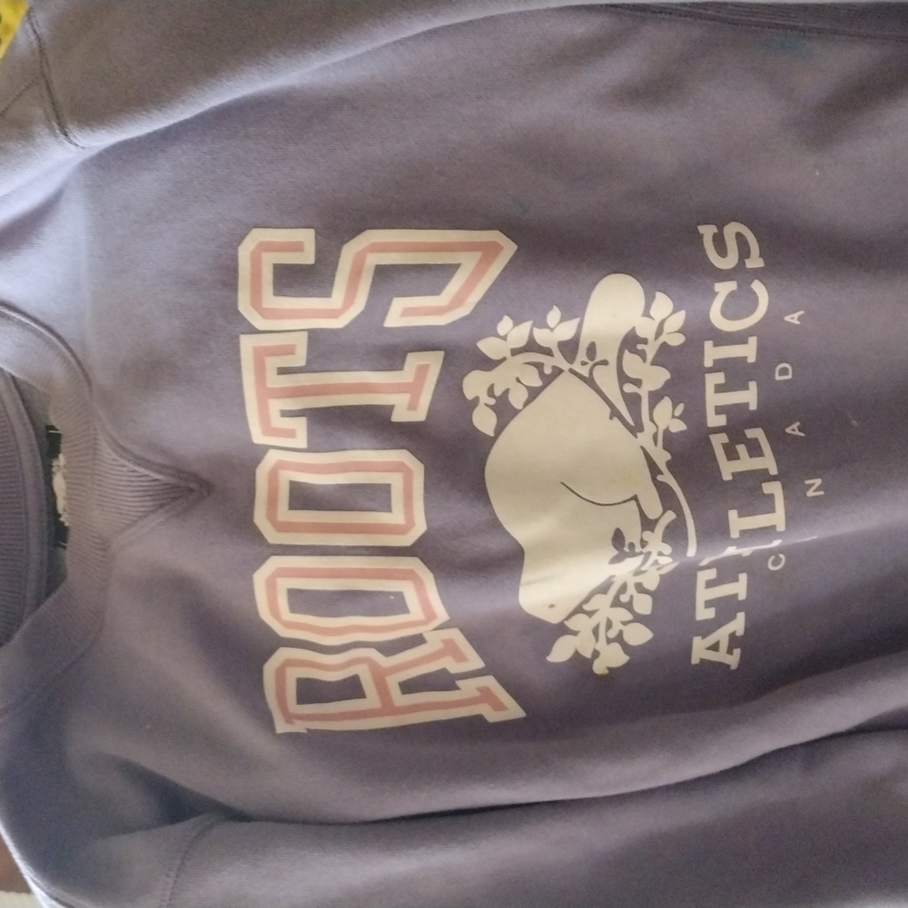 Roots sweatshirt